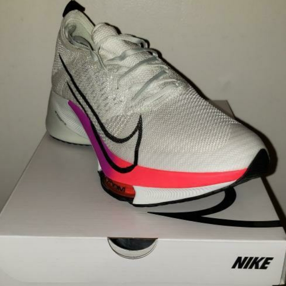 NWT Nike Air Zoom Tempo Next % FK